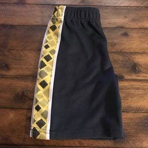 Boys basketball shorts